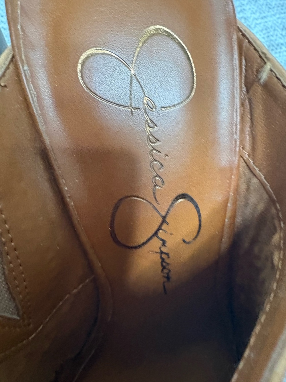 🤎💛JESSICA SIMPSON Brown Leather Wedge Clogs with Stud Trim🤎💛 - Picture 5 of 8